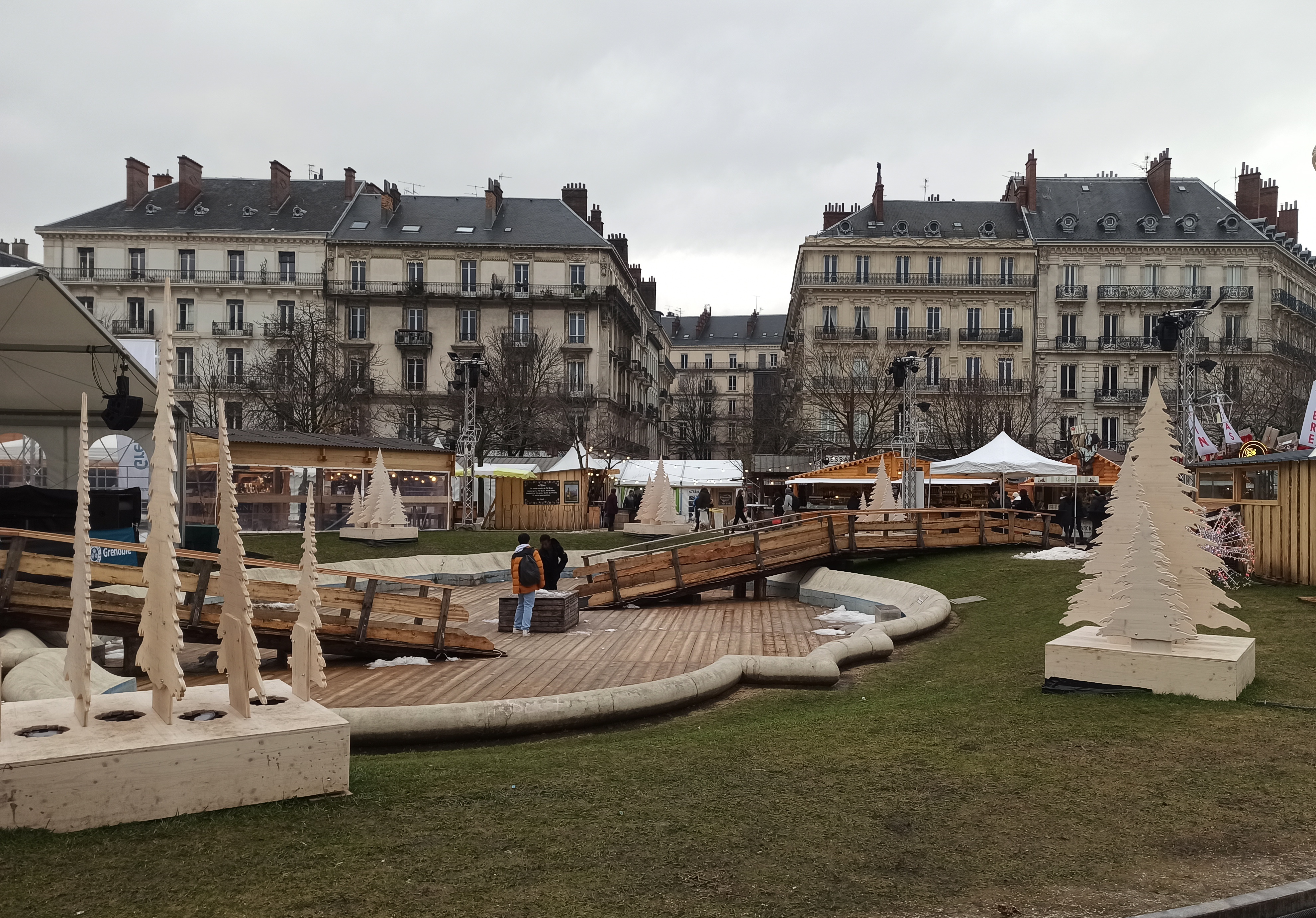 mdng22.jpg (3.72 MB)